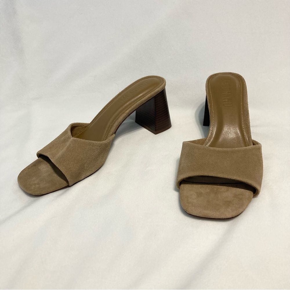 Jason Wu Single Strap Zora Slide Heels Size 9.5 9 1/2 Tan Suede NWOB